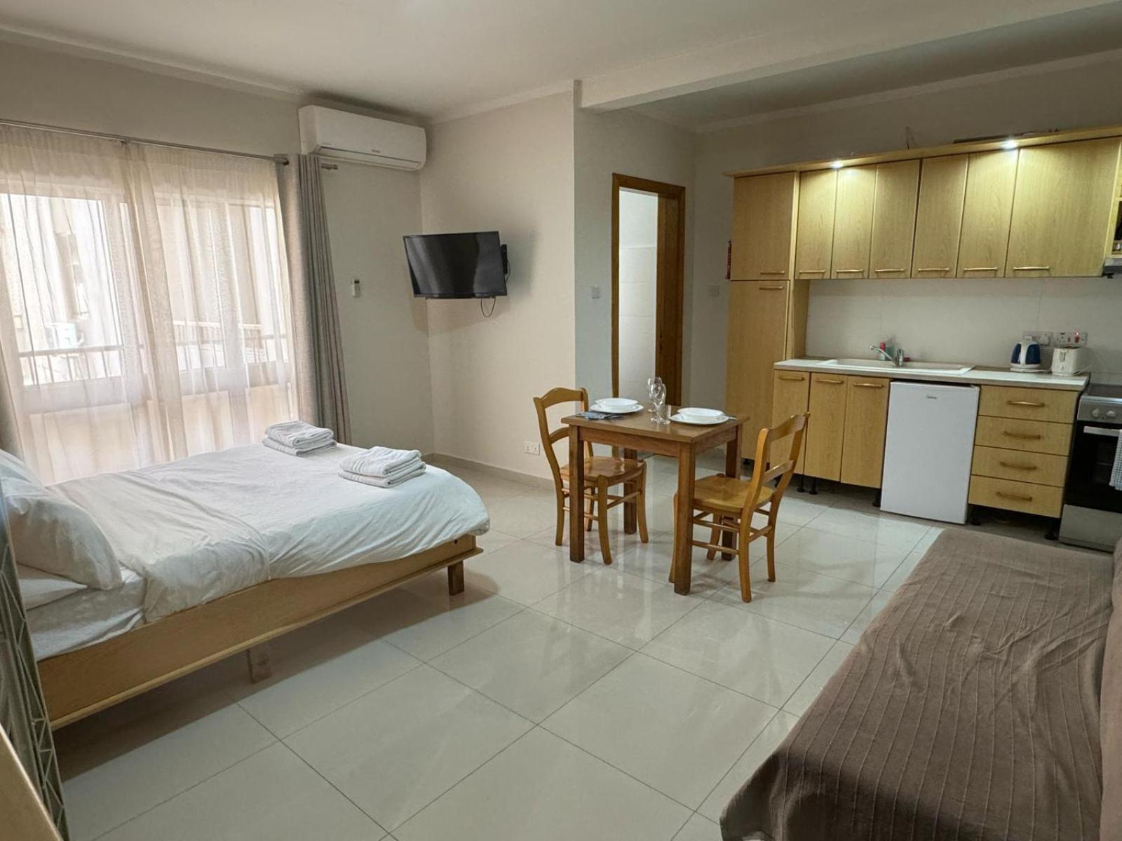 The Triton Aparthotel St. Paul's Bay Exterior photo