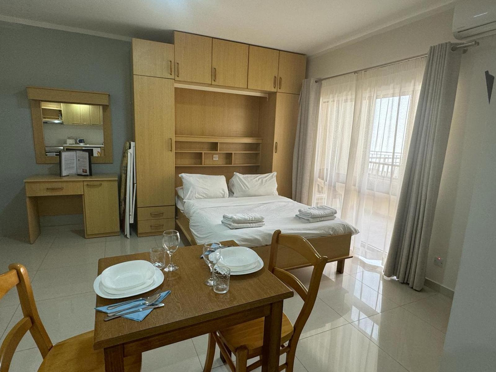 The Triton Aparthotel St. Paul's Bay Exterior photo