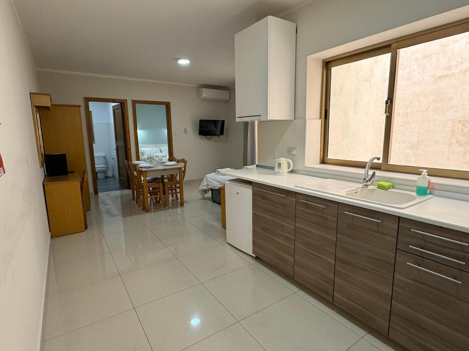 The Triton Aparthotel St. Paul's Bay Exterior photo