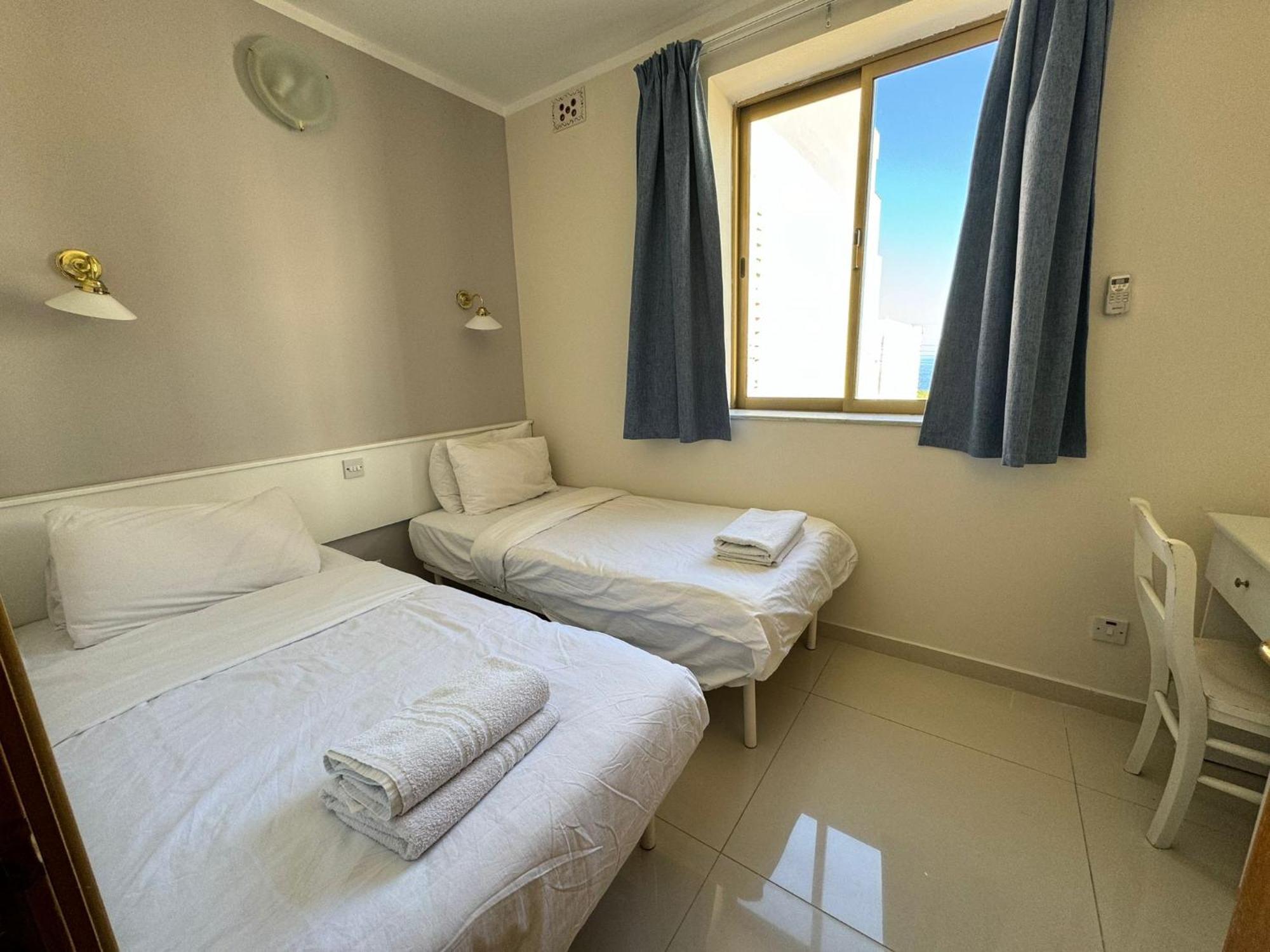 The Triton Aparthotel St. Paul's Bay Exterior photo