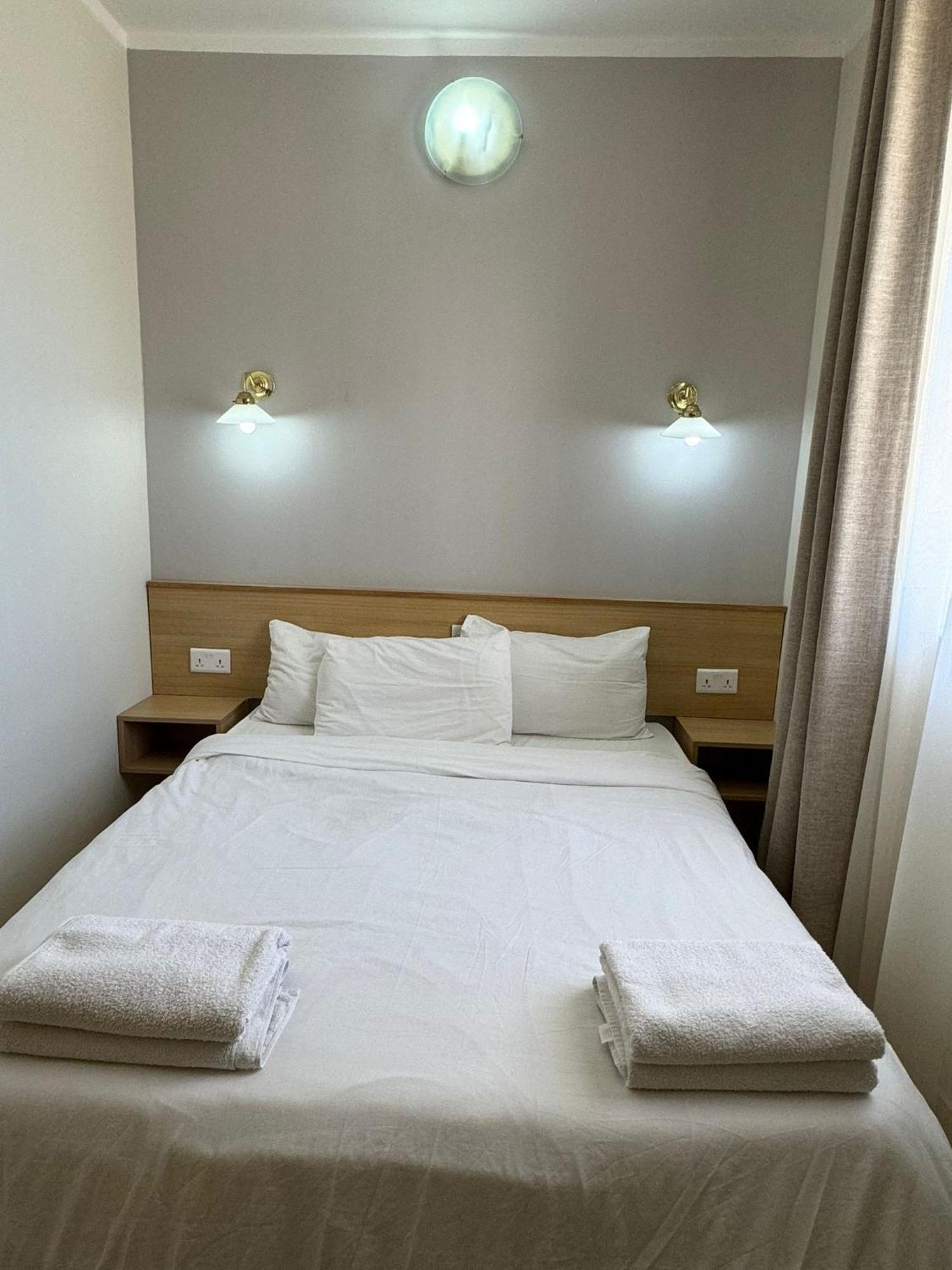 The Triton Aparthotel St. Paul's Bay Exterior photo