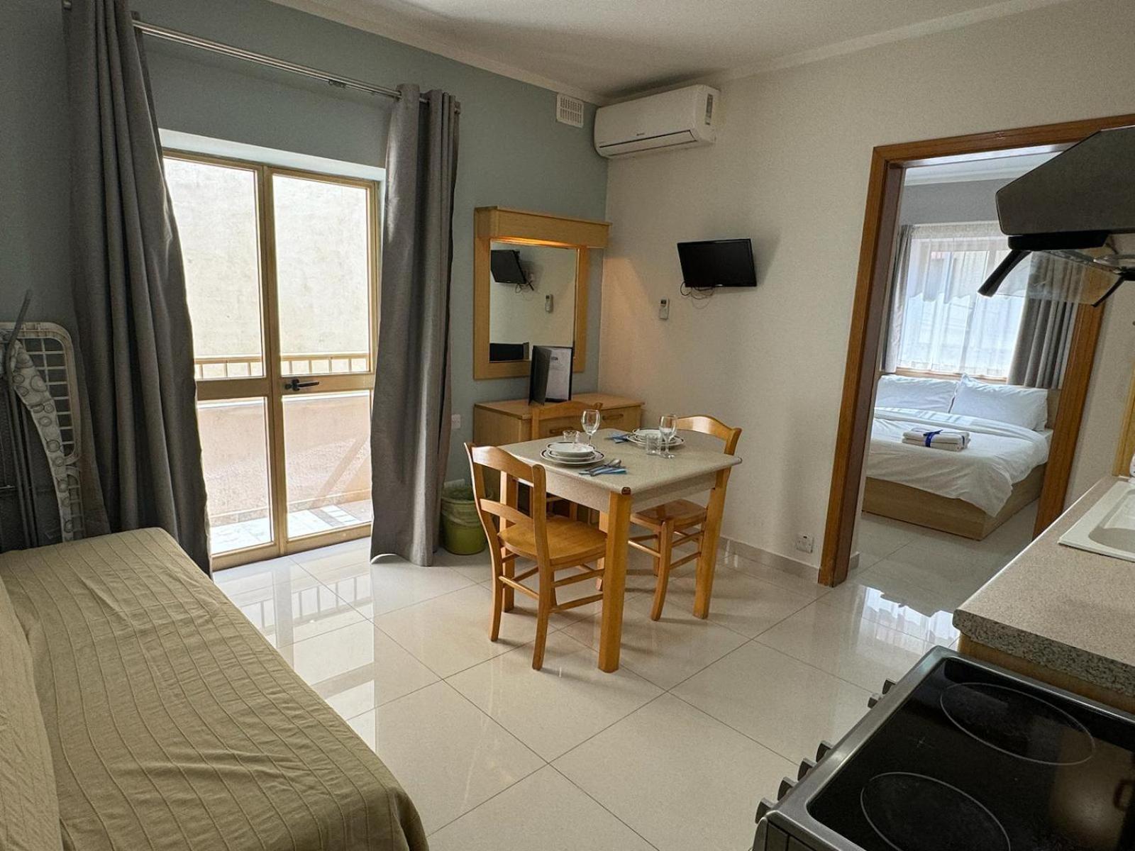 The Triton Aparthotel St. Paul's Bay Exterior photo